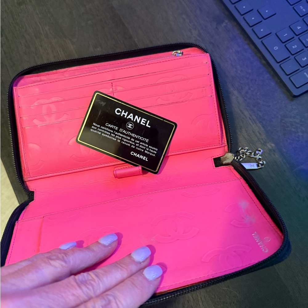 Chanel Cambon Black Wallet - Picture 7 of 9